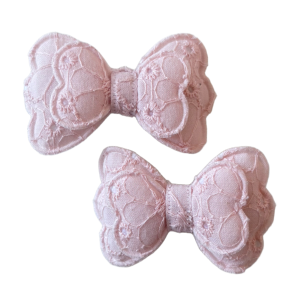 Vlinder strikje lichtroze met kant (2 stuks)