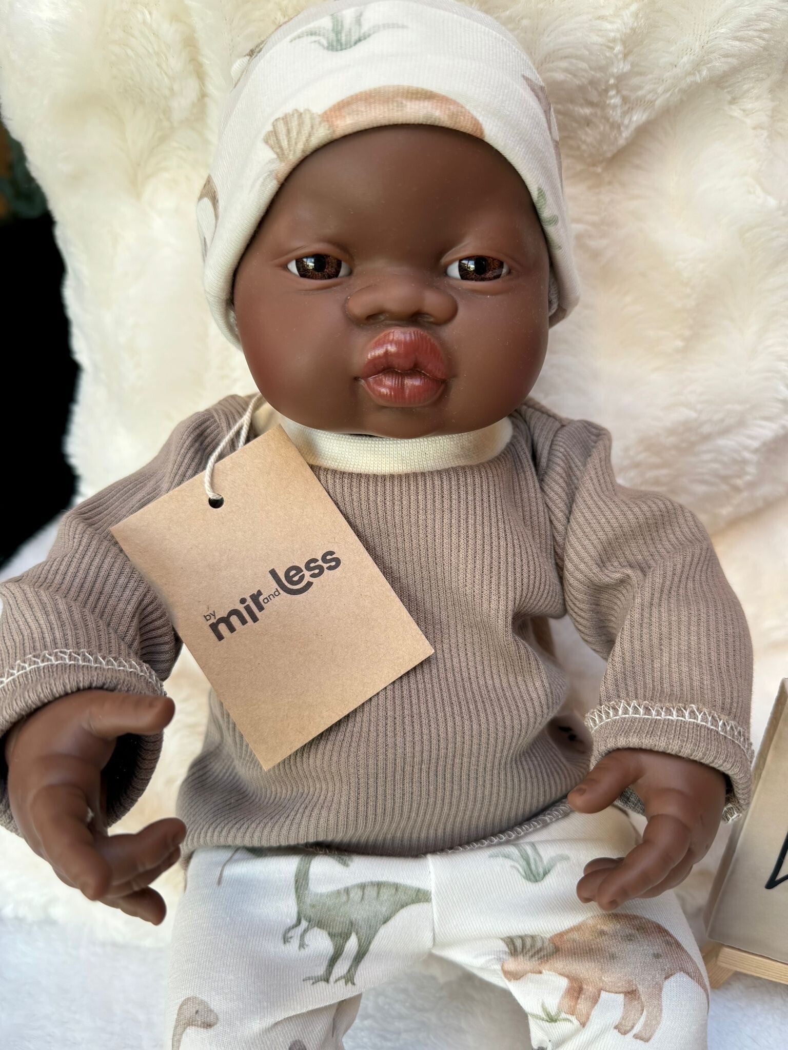 Pop Afrikaans meisje - 40cm