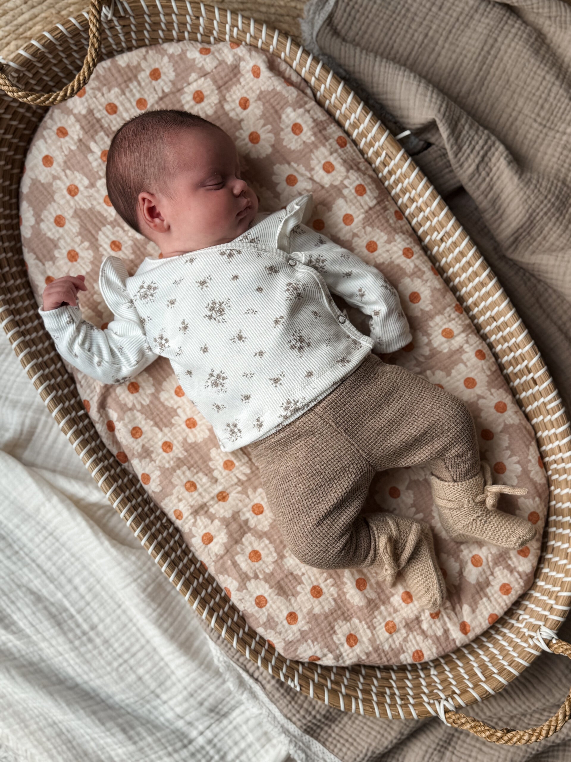 Overslag Ruffle Brown Flowers