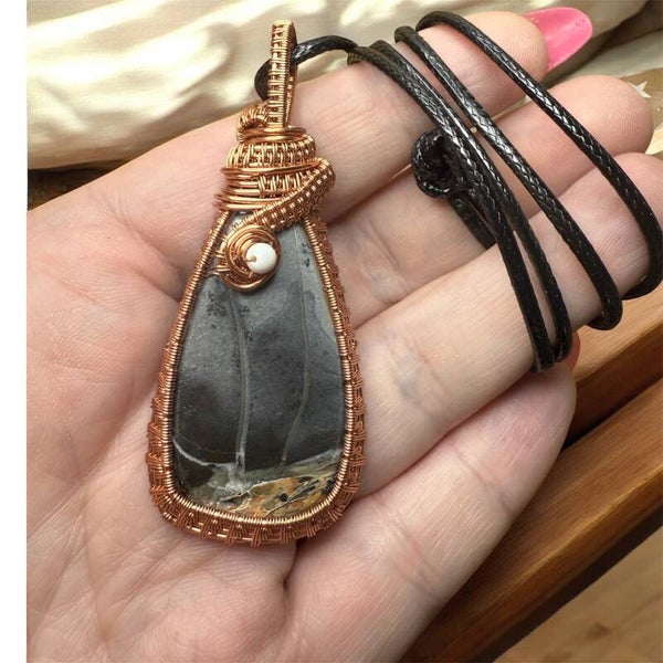 Maligano Jasper Pendant with Howlite bead