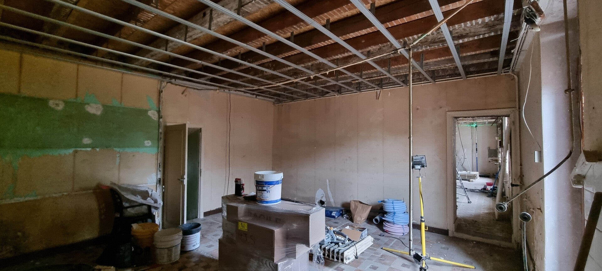 Pose de faux plafond placo à Langeais 