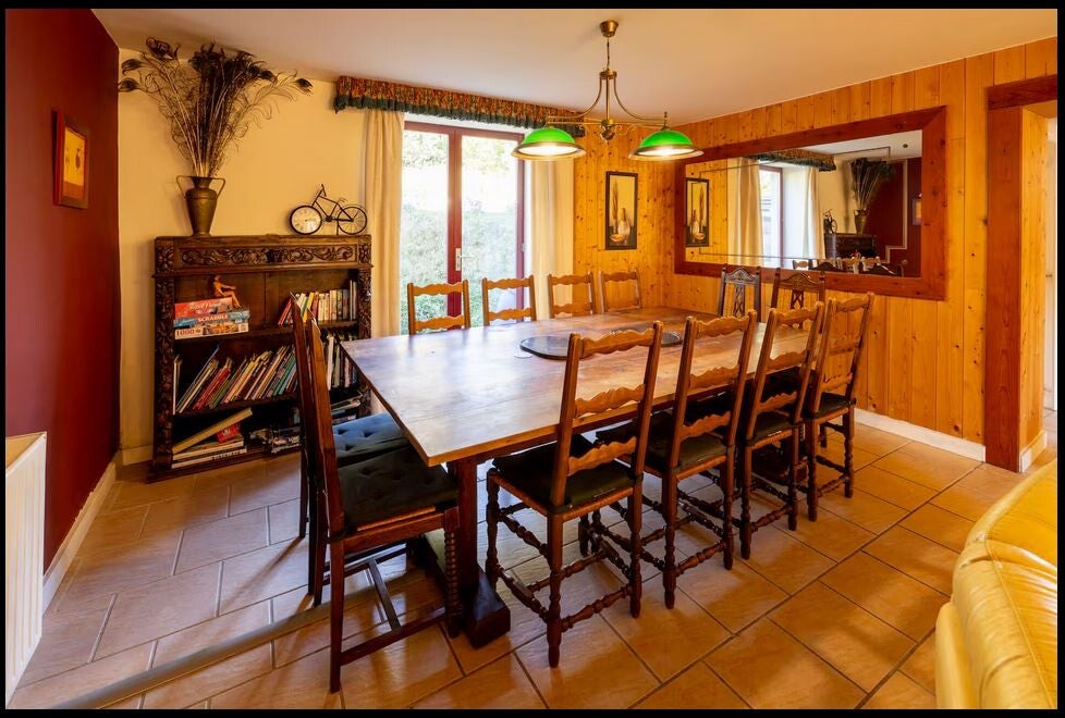 Maison de vacances en Auvergne avec piscine chauffée