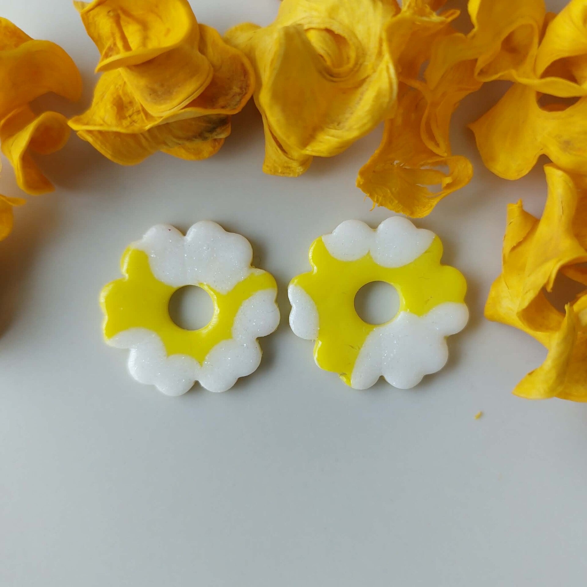 Grote bloemen - Wit-geel