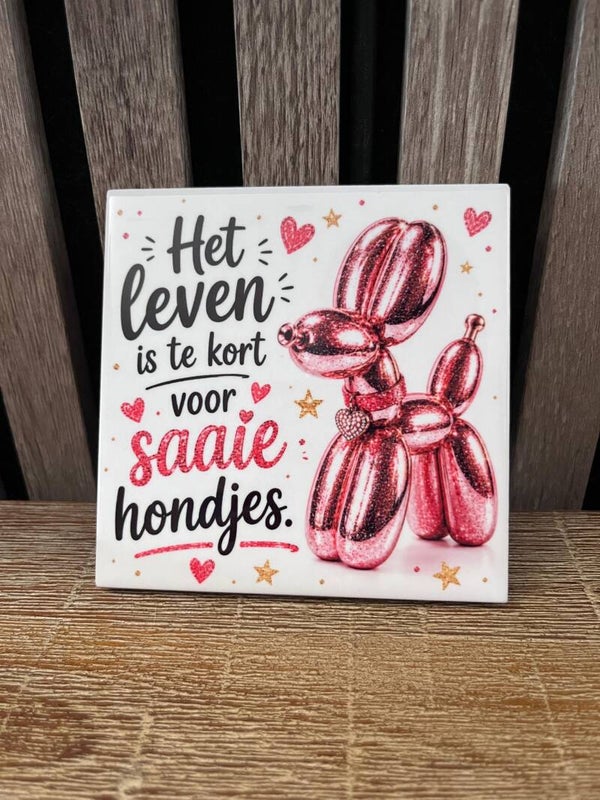 Het leven is te kort voor saaie hondjes Roze