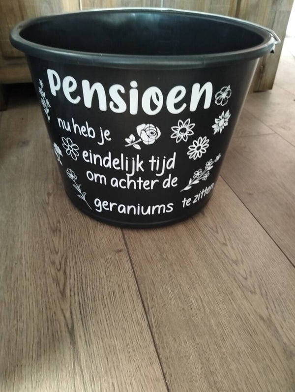 Pensioen, eindelijk tijd om achter de geraniums te zitten