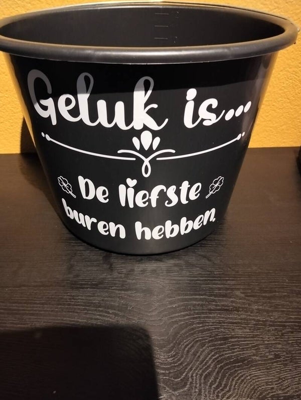 Geluk is, de liefste buren hebben
