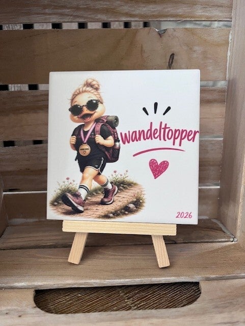 Tegel "Wandeltopper vrouw"
