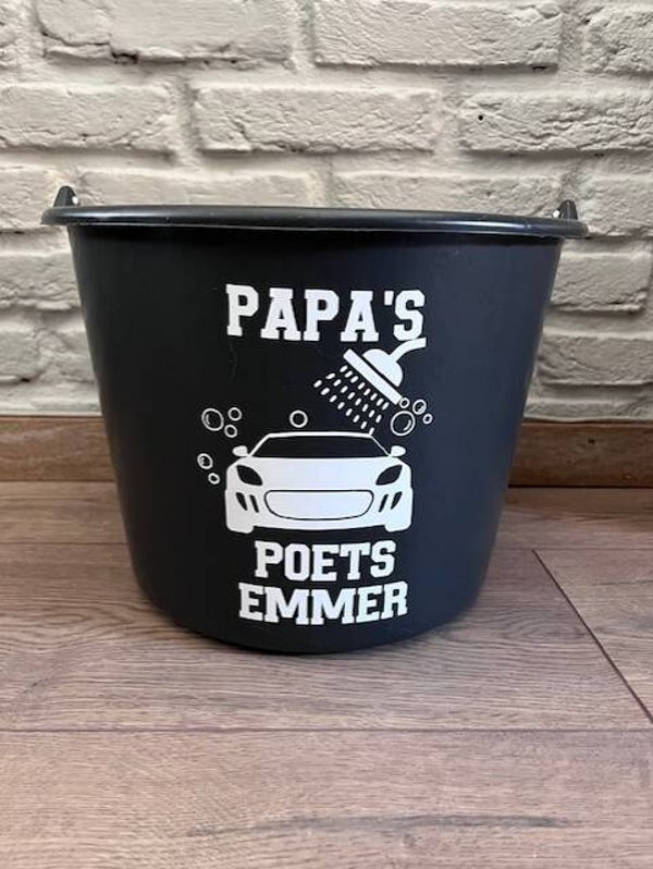 Papa's auto poets emmer