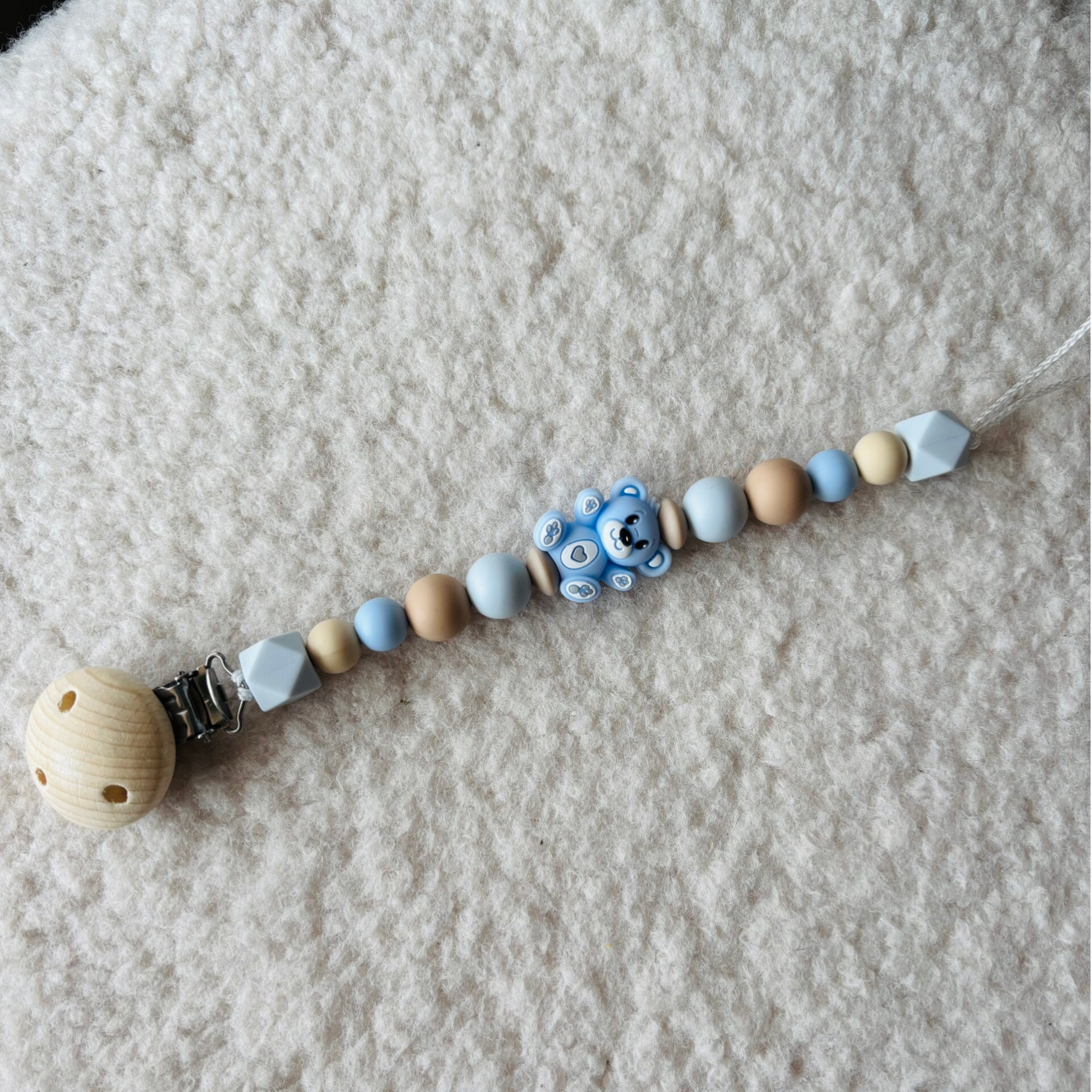 Attache tétine simple / une fantaisie