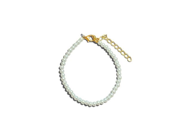 Simple Pearl Bracelet