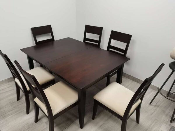 Beautiful solid wood cherry Dining Table with 6 Chairs & 1 leaf