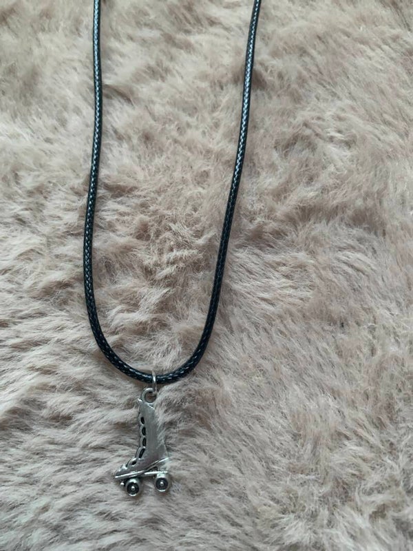Zwart met zilver ketting skates