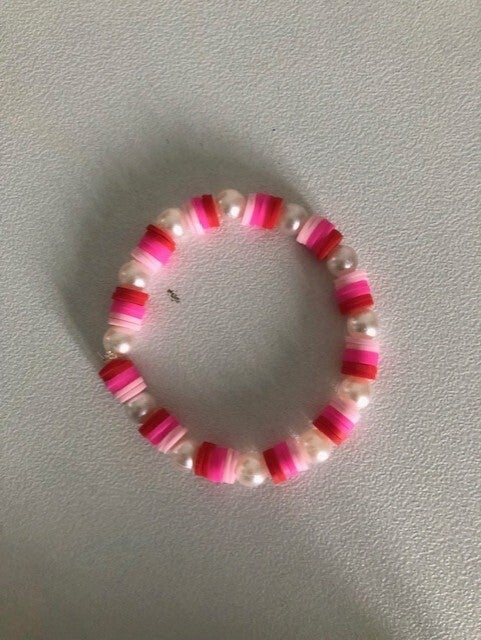 roze met zoetwater armband