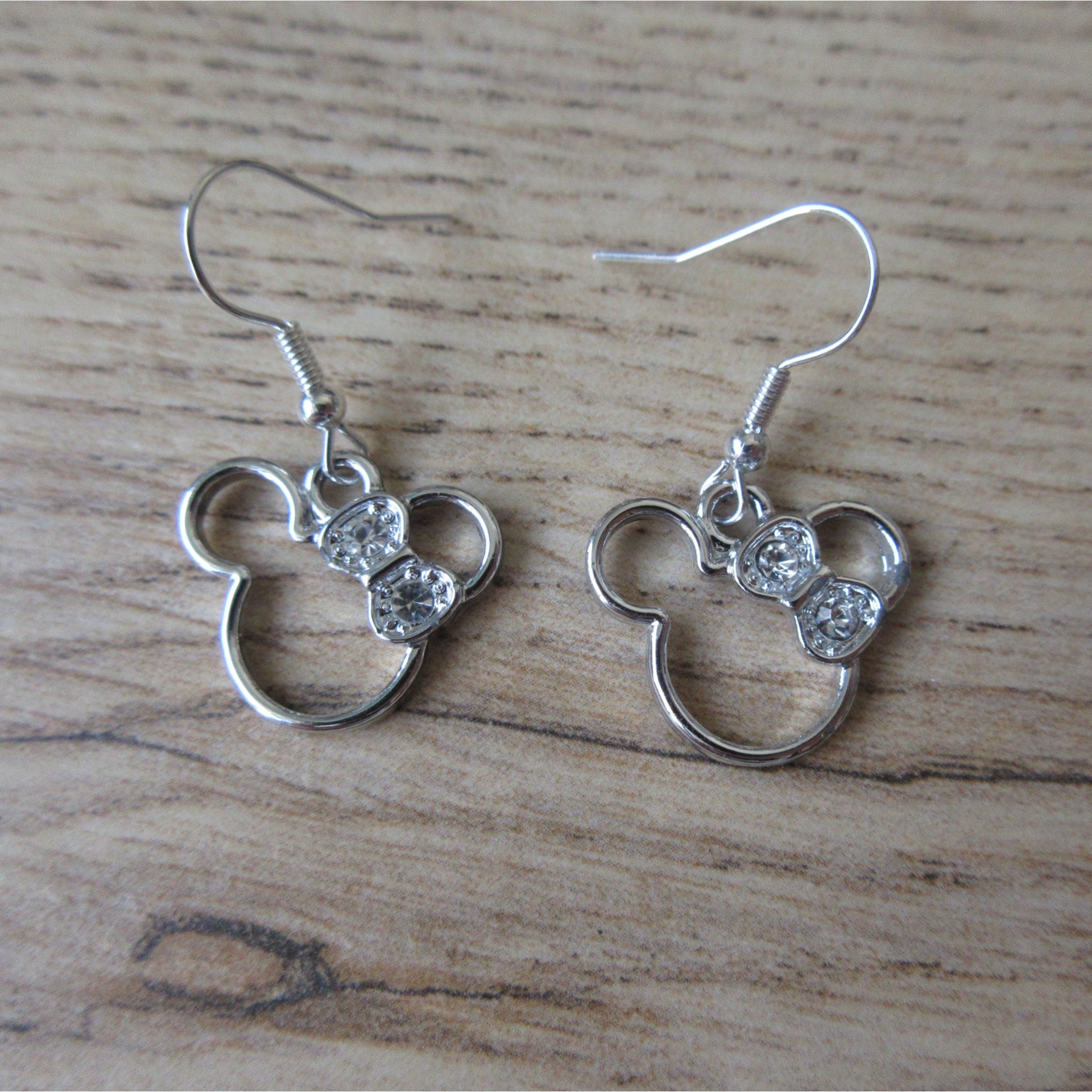 Oorbellen Mini mouse zilverkleurig