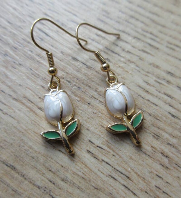 Oorbellen Cremekleurige tulp Goudkleurig