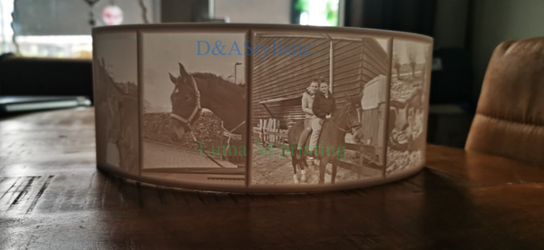 Arc met 1 to 4 foto's en oplaadbare verlichting