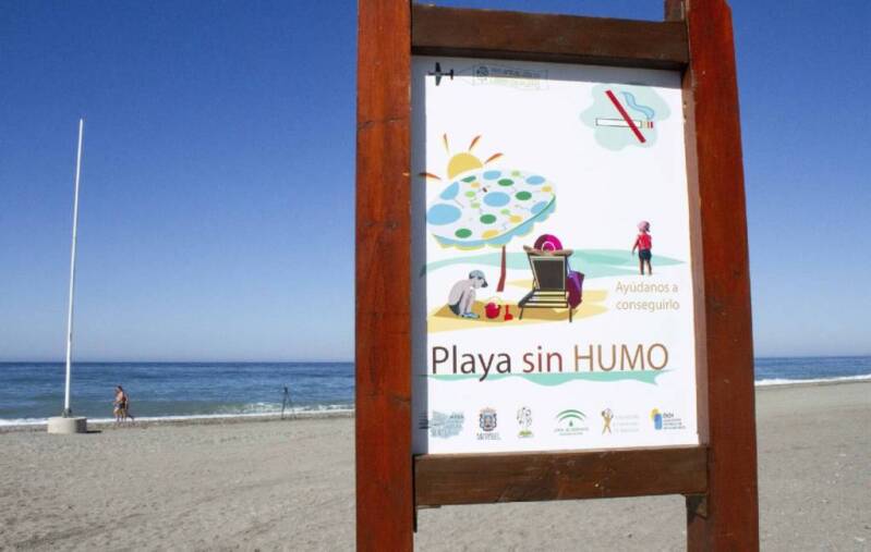“Playas sin humo” ofwel verboden te roken op het strand in Spanje