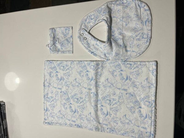 Light blue and white pooh bear set