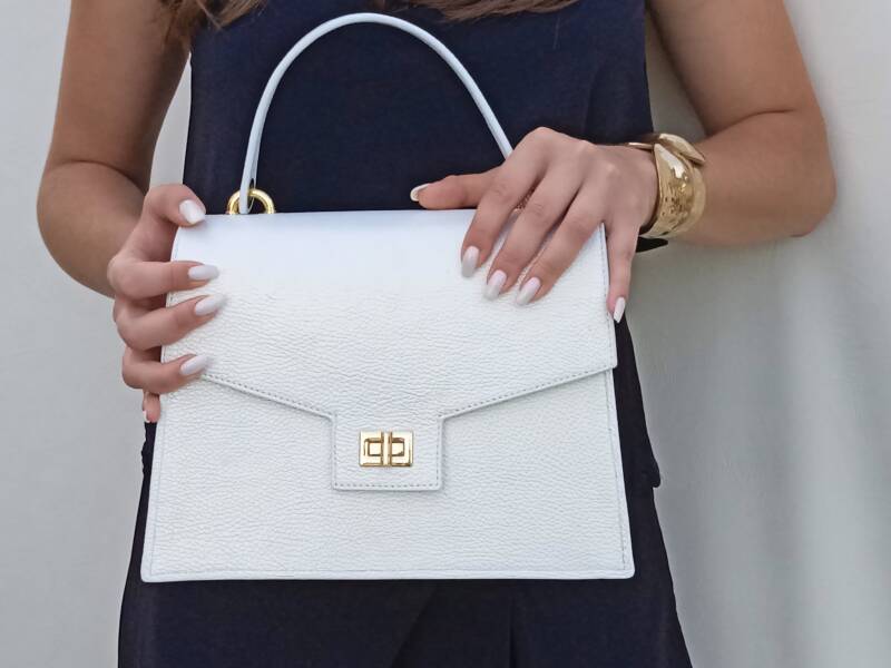 sac-cuir-pleine-fleur-grain-blanc-iris-jpg-standard-znbjjg.jpg