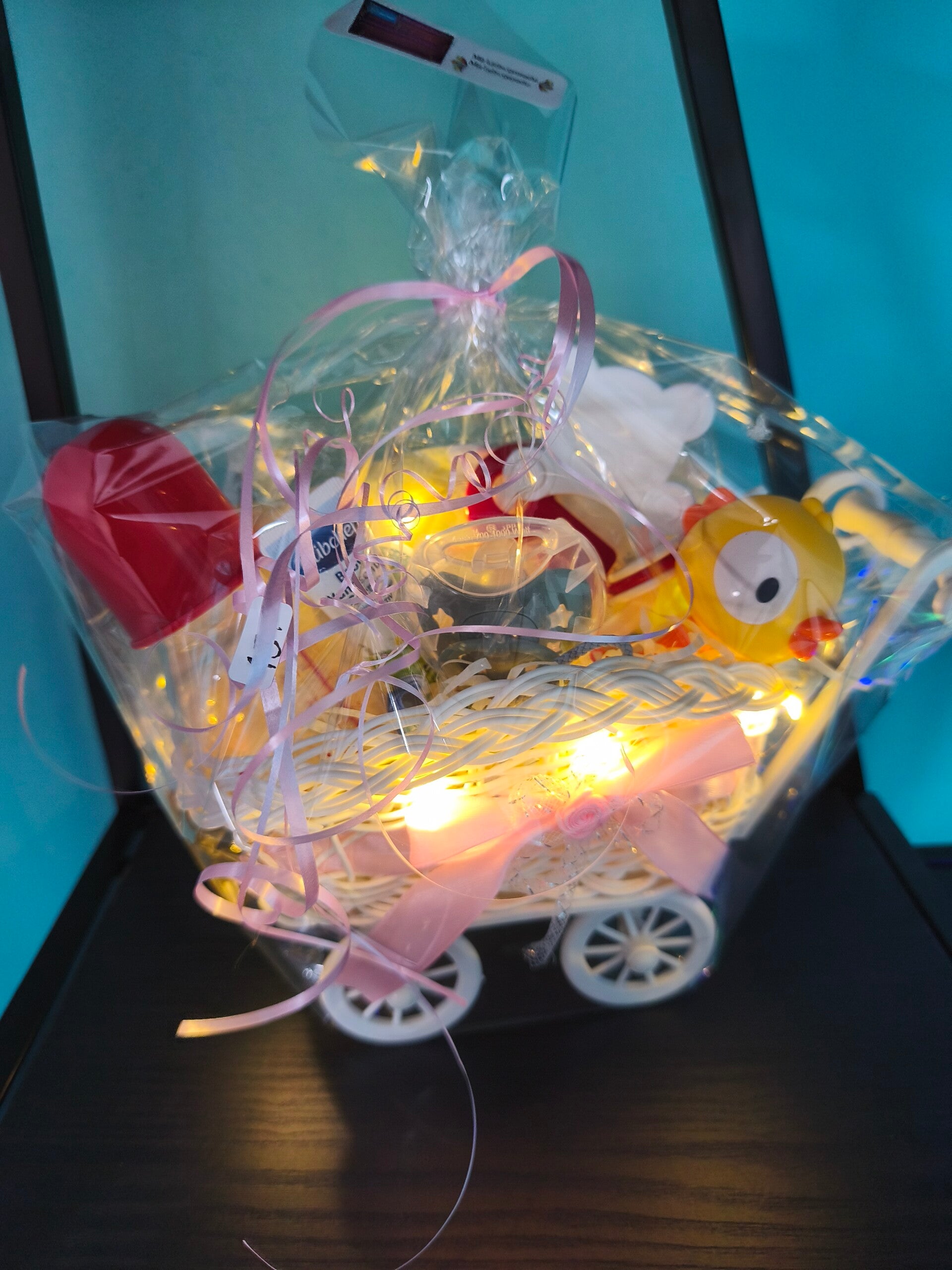 Geburt korbkinderwagen mädchen