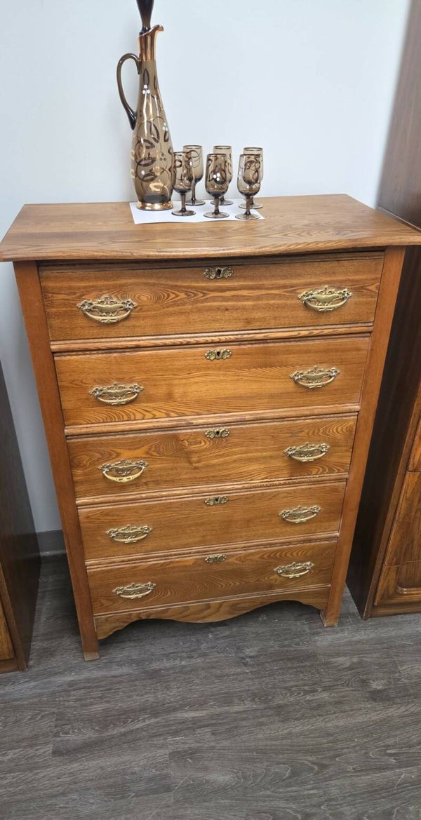 Commode Antique en frêne  « High Boy » – Début XXe siècle