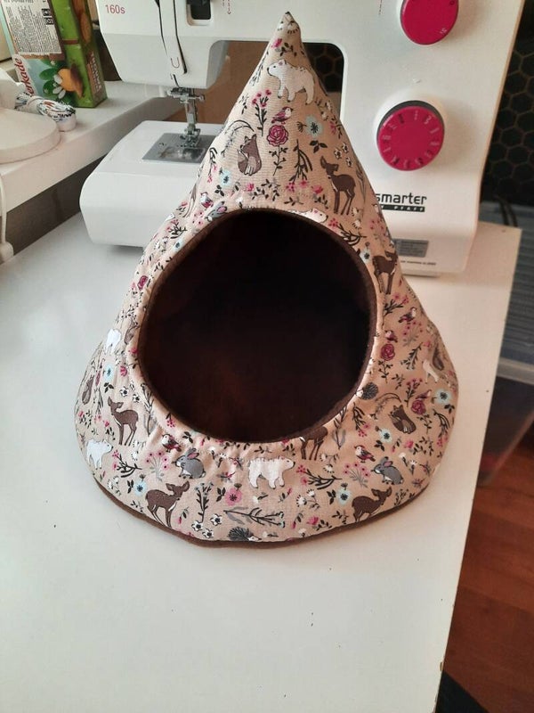 Custom cavia wigwam
