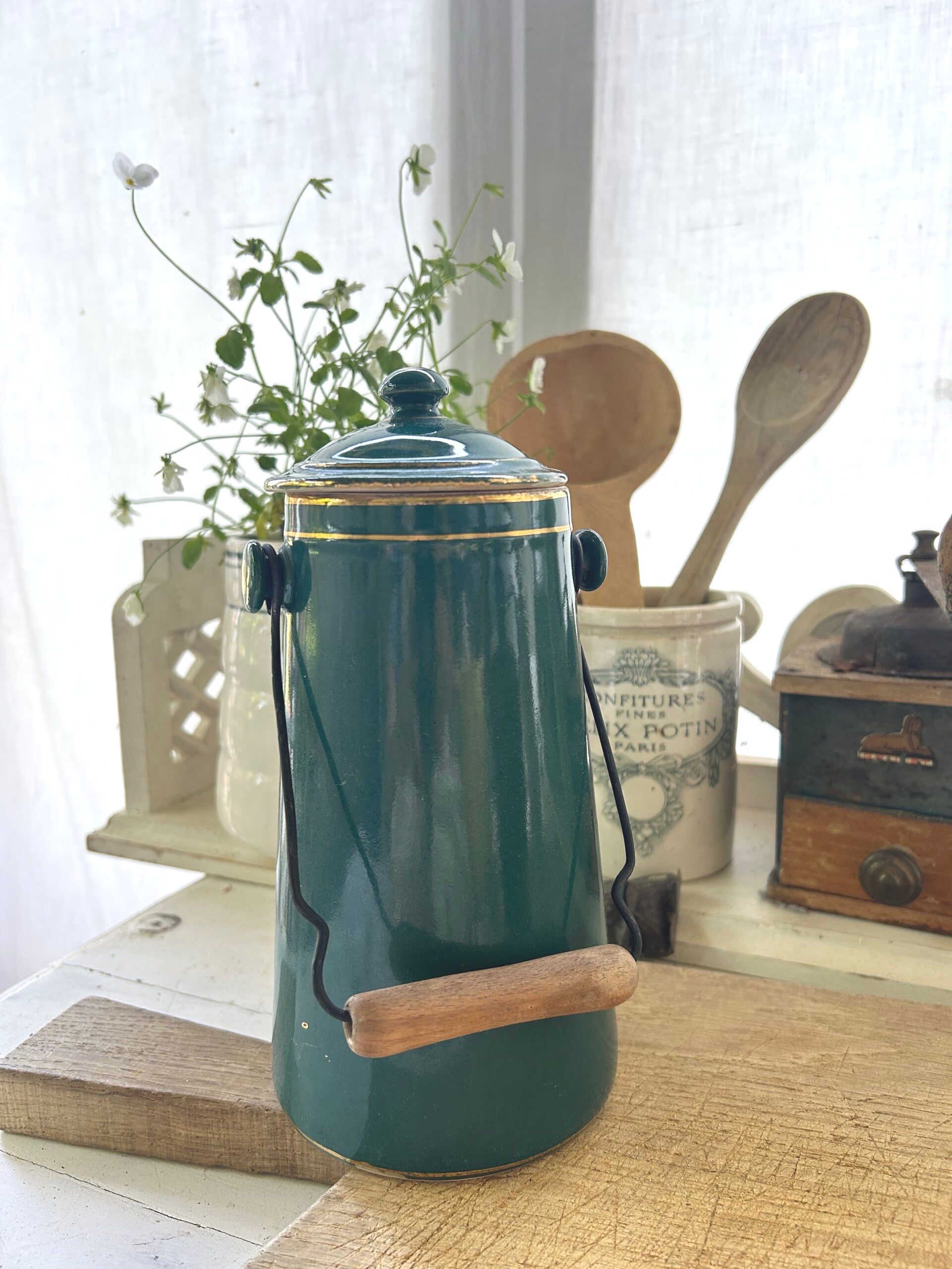 Pot à lait vintage - faïence verte & liseré doré