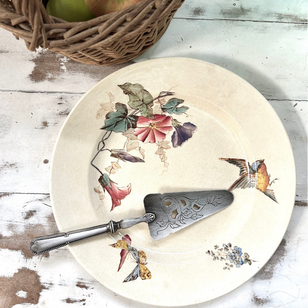 Plat plat  HB & Cie et sa pelle à tarte