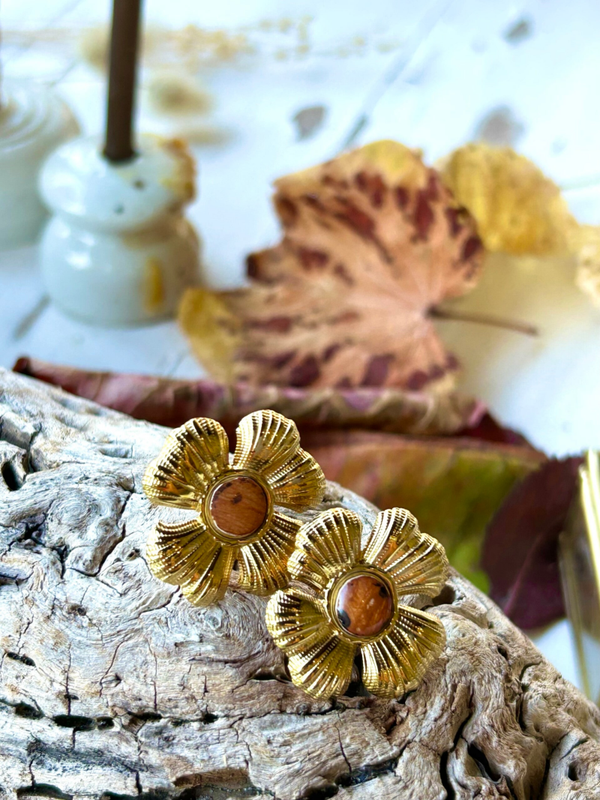 Boucles d’oreilles fleur dorée – Centre en faïence ancienne Gien
