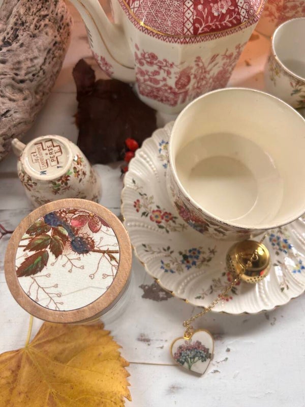 Ensemble pour le thé baies rouges - Infuseur & pot de conservation