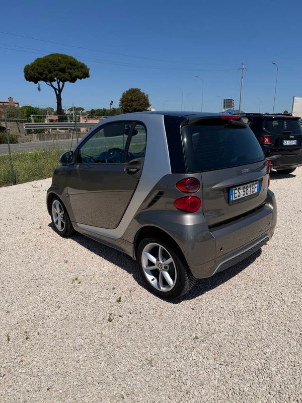 Smart for two INTROVABILE