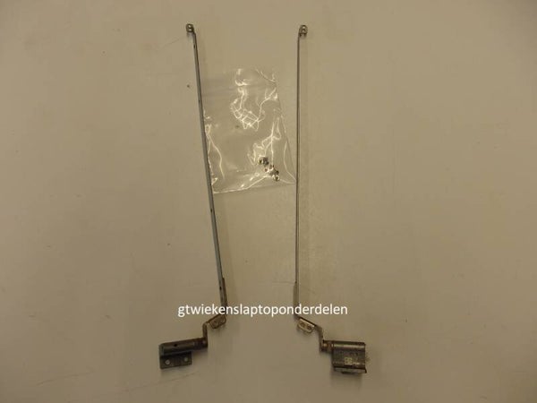 Toshiba Satellite Scharnieren L/R  Gebruikt 201999965ch