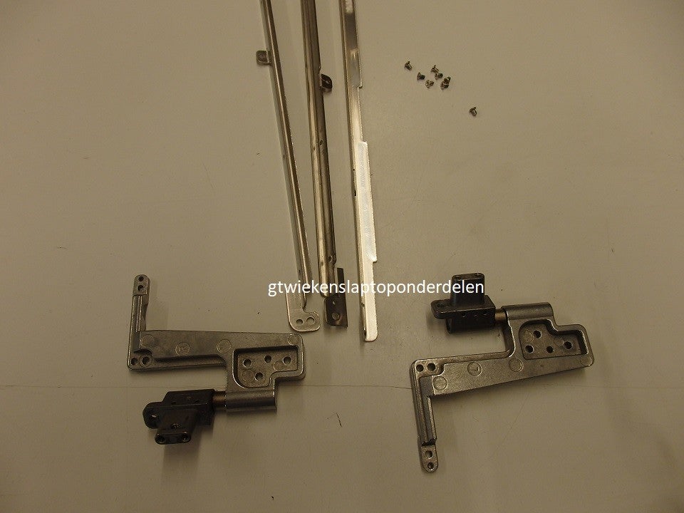 Asus 17" Plus Scharnieren L/R +Zijbeugel scherm 201999971ch