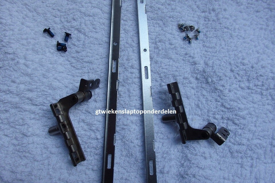 MSI V600 Scharnieren L/R + Laptop steunen en Boutjes Gebruikt 22G132ch