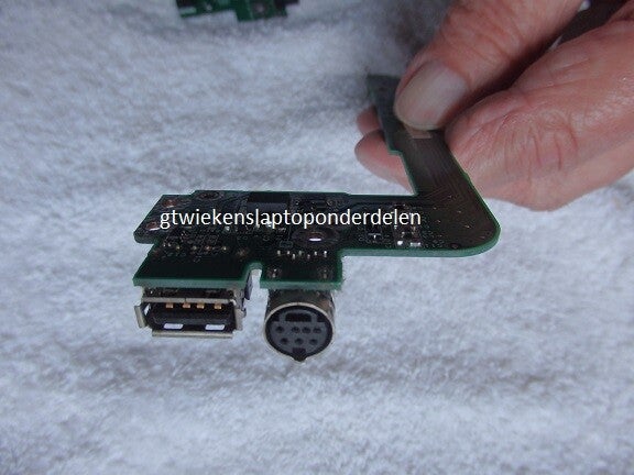 HP Pavillion ze 2000 Print 1 x USB/DVI Gebruikt 20211737