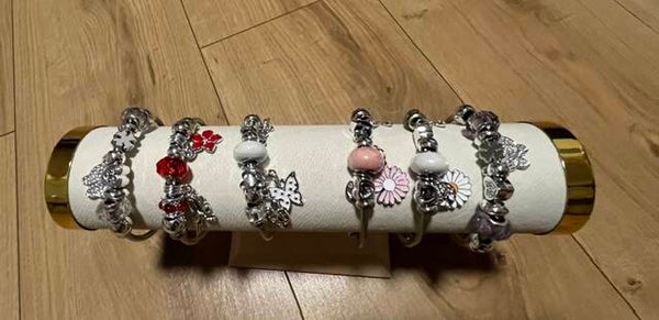 Bracelets Charms en acier inoxydable - Ajustable - Livré dans son mini sac à main