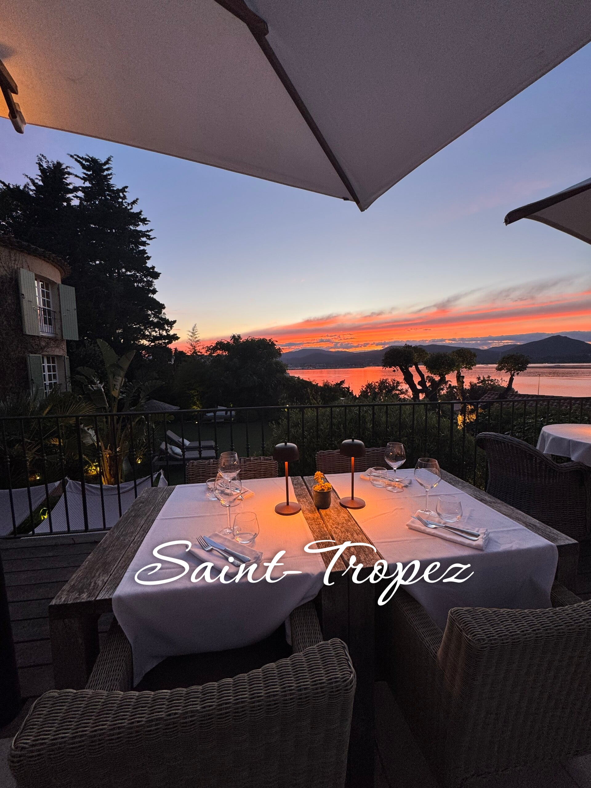 Private chef dining experience in Saint-Tropez, luxury villa service overlooking the Mediterranean sea.