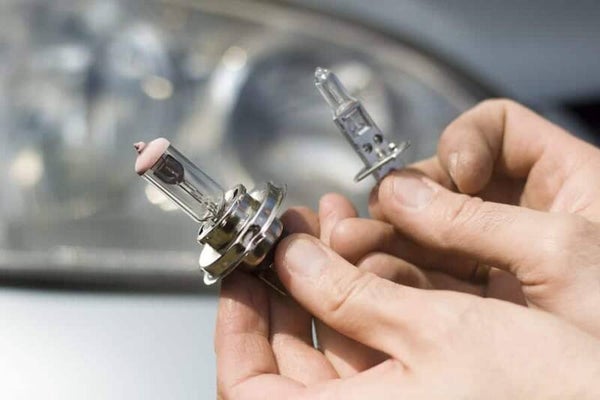 Headlight or light bulb instalation (Labor only)