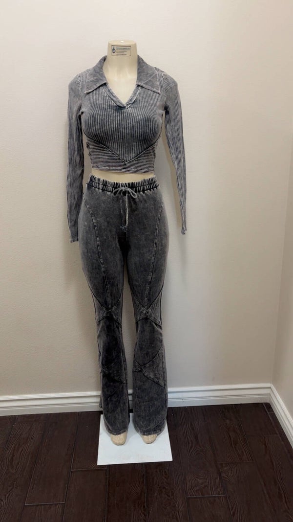 crop black two piece