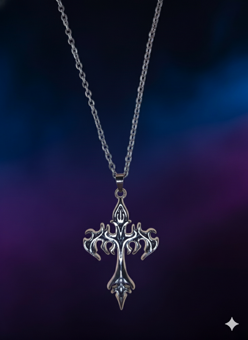 Collier Croix gothique stylisé orné d'une pierre rouge en acier inoxydable