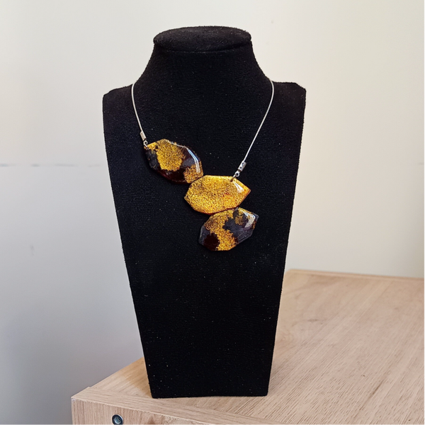 Colliers asymétrique argile polymère