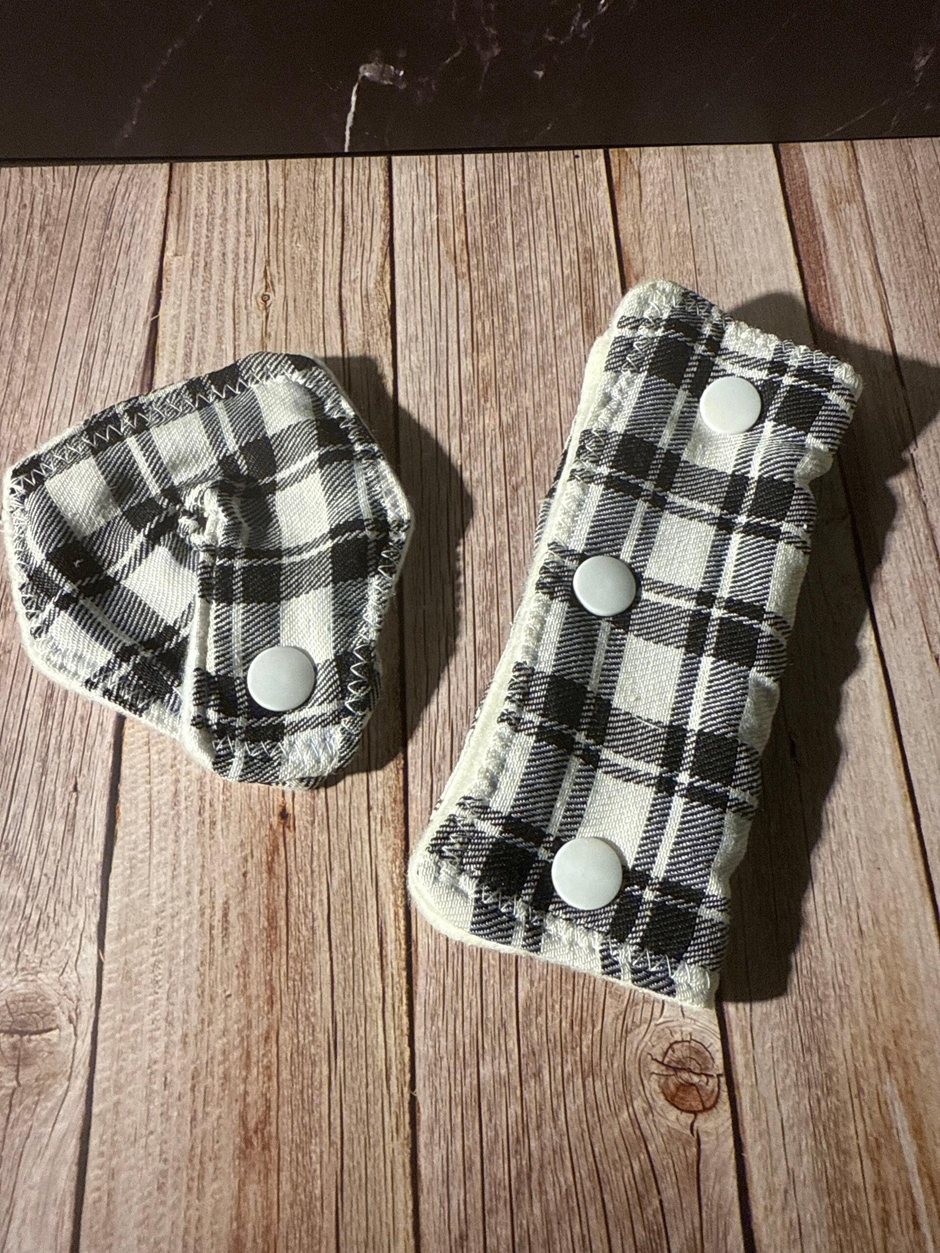 Schwarz/Weiß Kariert Pad+Cover