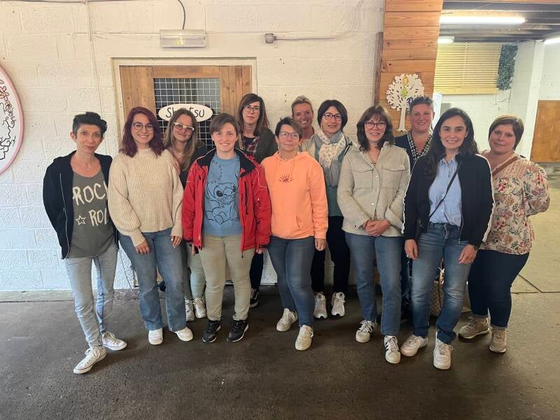 Photo de groupe - Formation avec Audrey Ventura - CYNOCONSULT (2023).