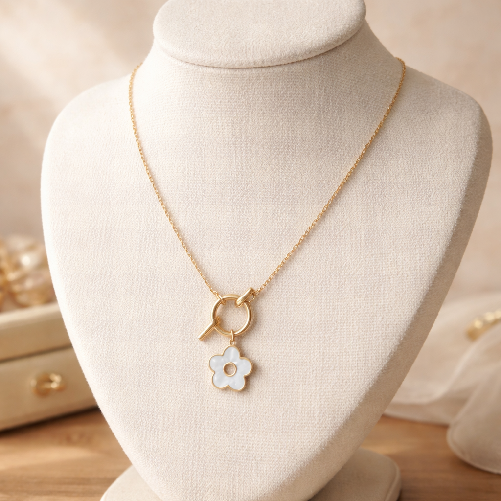 Collier Fleur nacrée