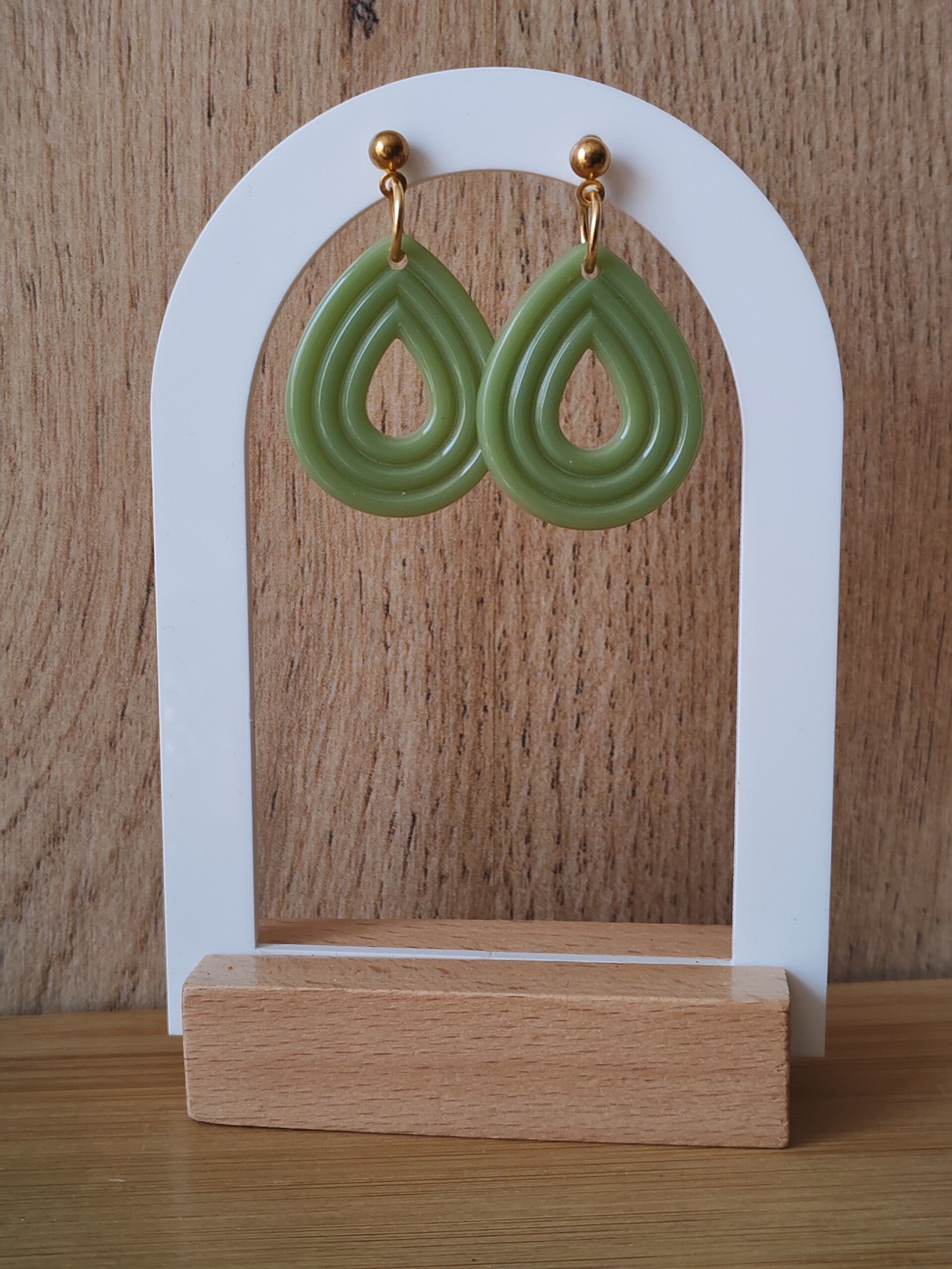 Les boucles d'oreilles Hosta Vert Sauge