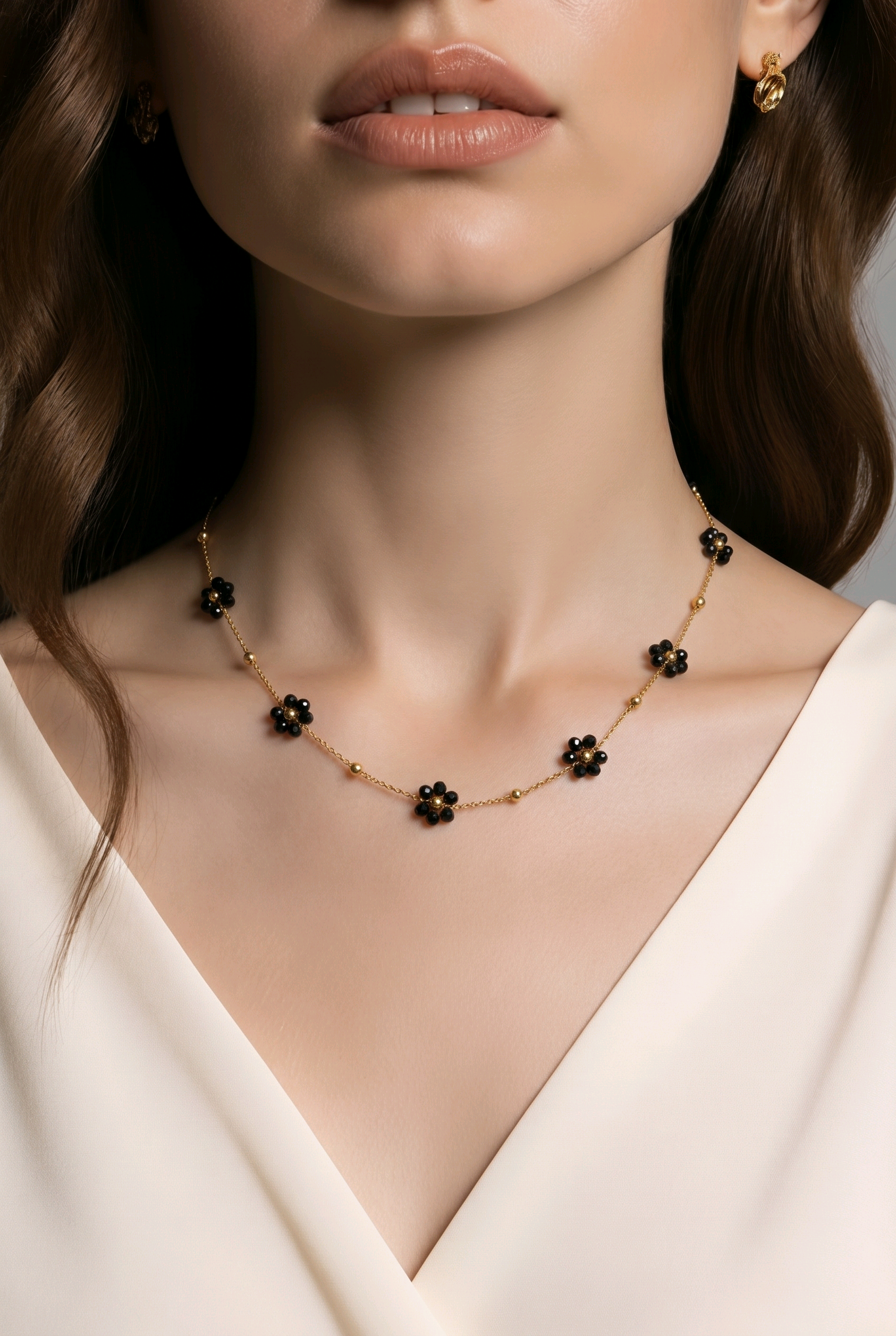 Collier Fleurs perlées