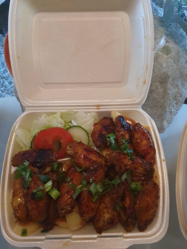 Gegrilde Kippenvleugels zoet of pikant.