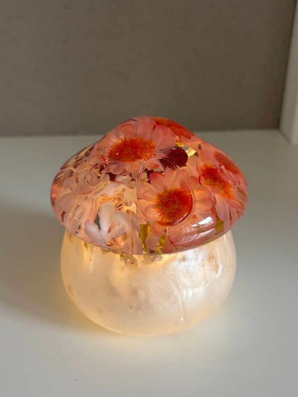 Pot “paddestoel” met led-lichtje