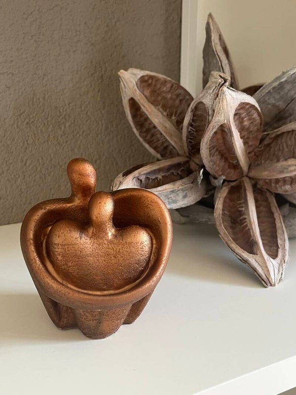 Beeldje “Liefde” in brons
