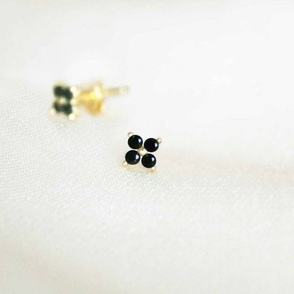 FLOWER STUDS BLACK - GOLD